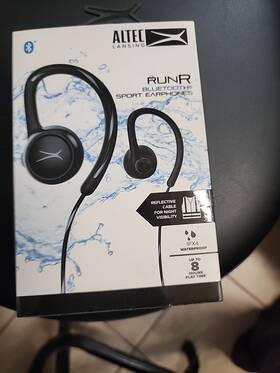 21331131106 Altec Lansing Bluetooth Sport Earphones - Runner Reflective Water Poof Microphone New