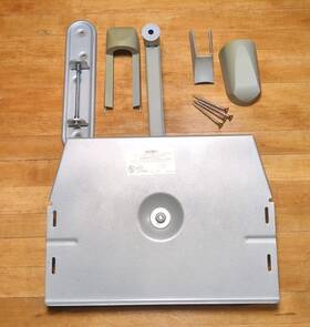 Avf 734703910303 350 Crt Tube Tv Wall Mount For 13-17 Inch 66 Lbs Gray