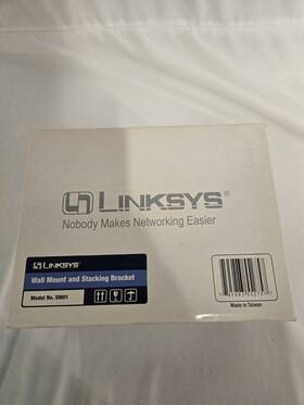 Sm01 Linksys Wall Mount And Atacking Bracket