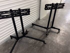 Ona19tm900 Onn Ona19tm011 Wheels Rolling Mount For Televisions 2 Available Price Is 1