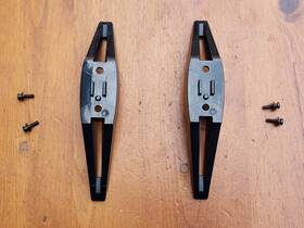 2emm01400 Philips 43pfl5703 43pfl5703/f7 Tv Stand Feet Legs / A283 Oem With Screws
