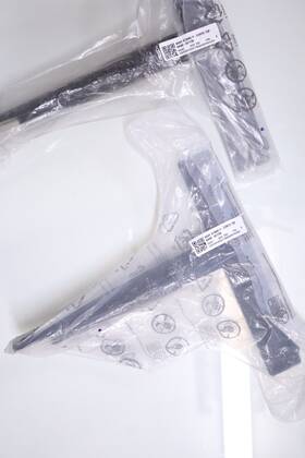 Bn96-52715a Samsung 1l-021 Pair Of Tv Stand Mount Legs Pedestal Flat Screen