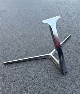 65mu8000 Samsung Original Tv Stand With Screws Pre-owned