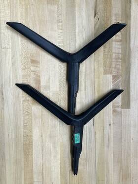 Bn63-18713a Samsung Bn63-18713a/14a Stand/legs For Model Qn55q70taf No Screws Required