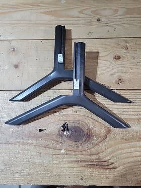 Un65nu6070fxza Samsung Bn96-45800e Bn96-45802e Tv Stands For With Screws