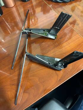 500936012 Sony Original 2 Piece Tv Stand Base Legs/feet