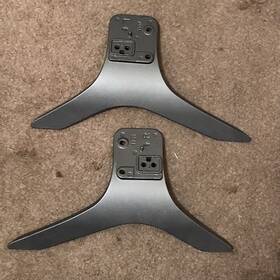 49l621 Toshiba Metal Tv Base Stand Legs From Television Model No. With Screws