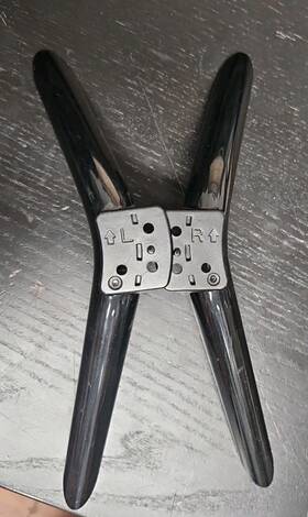 55a06k Westinghouse Tv Stand/legs/base New Genuine
