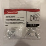 Rubbermaid Fast Track Wall/end Bracket White. Fixed Price $9.50.