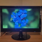 Lg Flatron W2240T 22" Lcd Monitor - Excellent. Fixed Price $44.00.