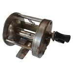 Shakespeare Triumph 1958 Level Winding Model 26 100 Yd Bait Casting Fishing Reel. Fixed Price $29.95.
