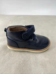 Stride Toddler Boots Boys Size 4M Navy Blue Leather Srt Quinn Booties. Fixed Price $15.34.